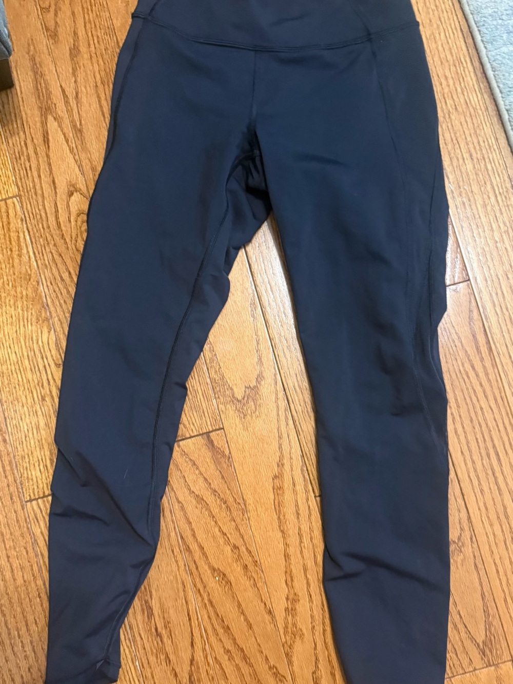 Lululemon mesh tight size 6